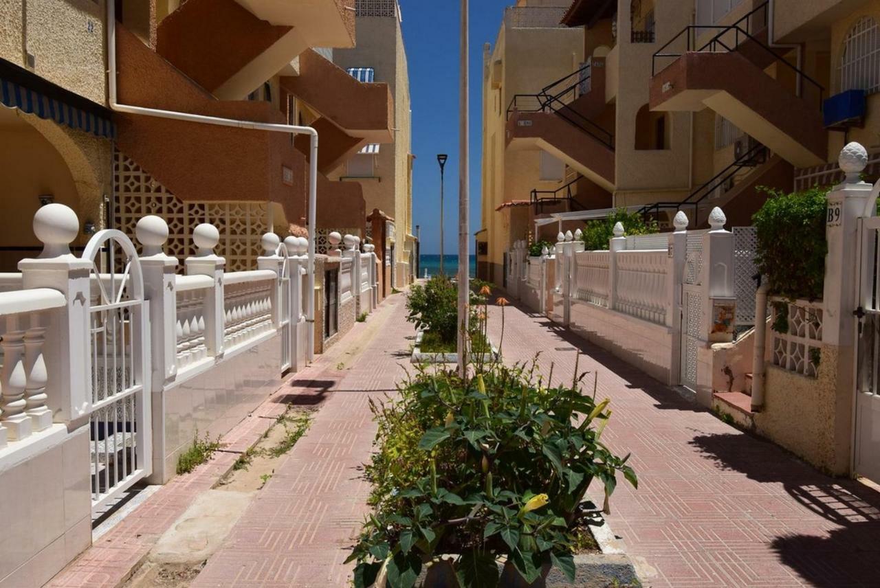 34 Retro Beach House - Alicante Real Estate Торевьиа Экстерьер фото