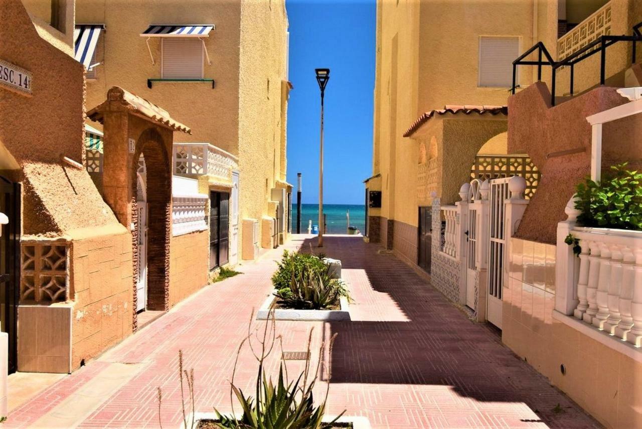 34 Retro Beach House - Alicante Real Estate Торевьиа Экстерьер фото